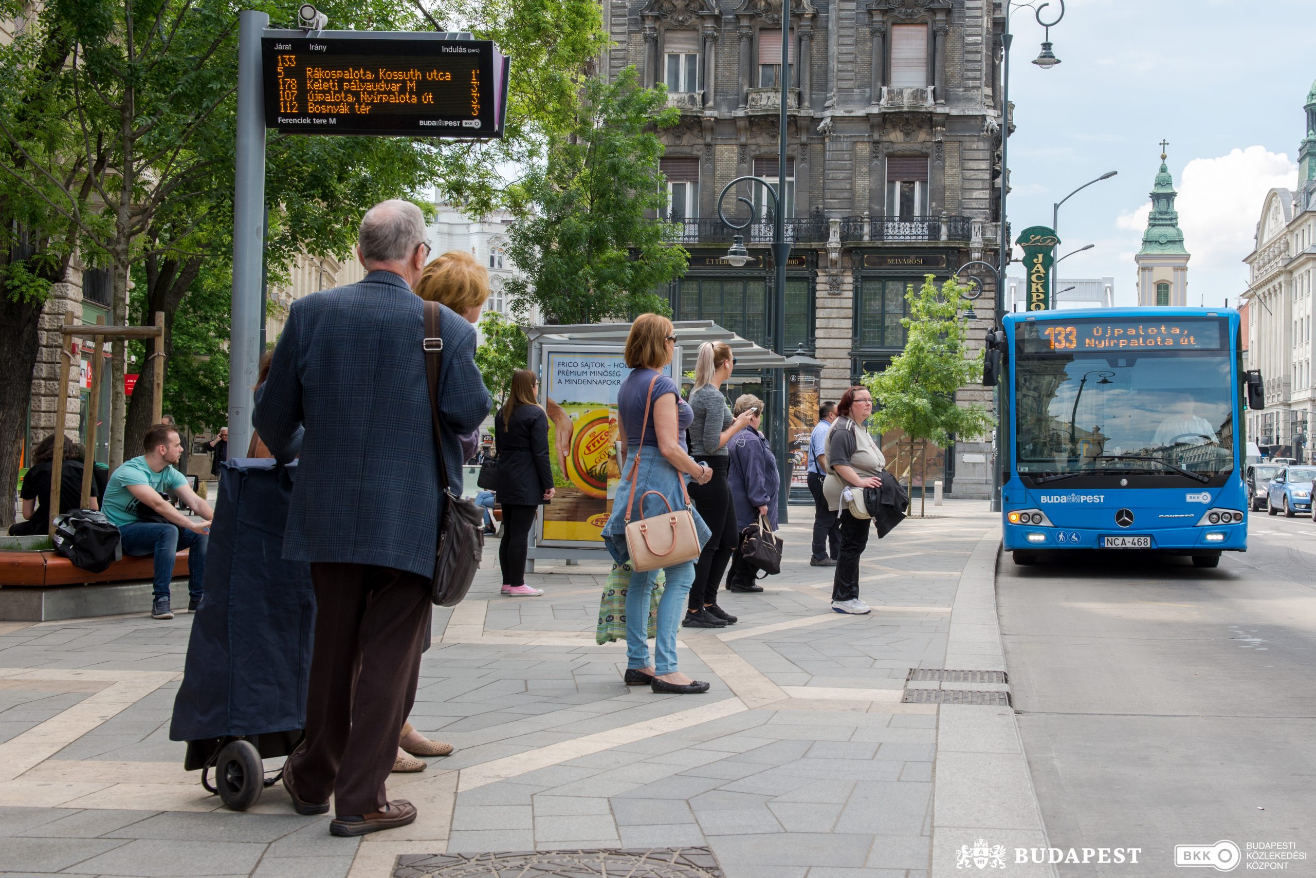 A Közlekedési Kultúra Napjának figyelemfelhívó kampánya a hangos utastájékoztatási rendszeren keresztül