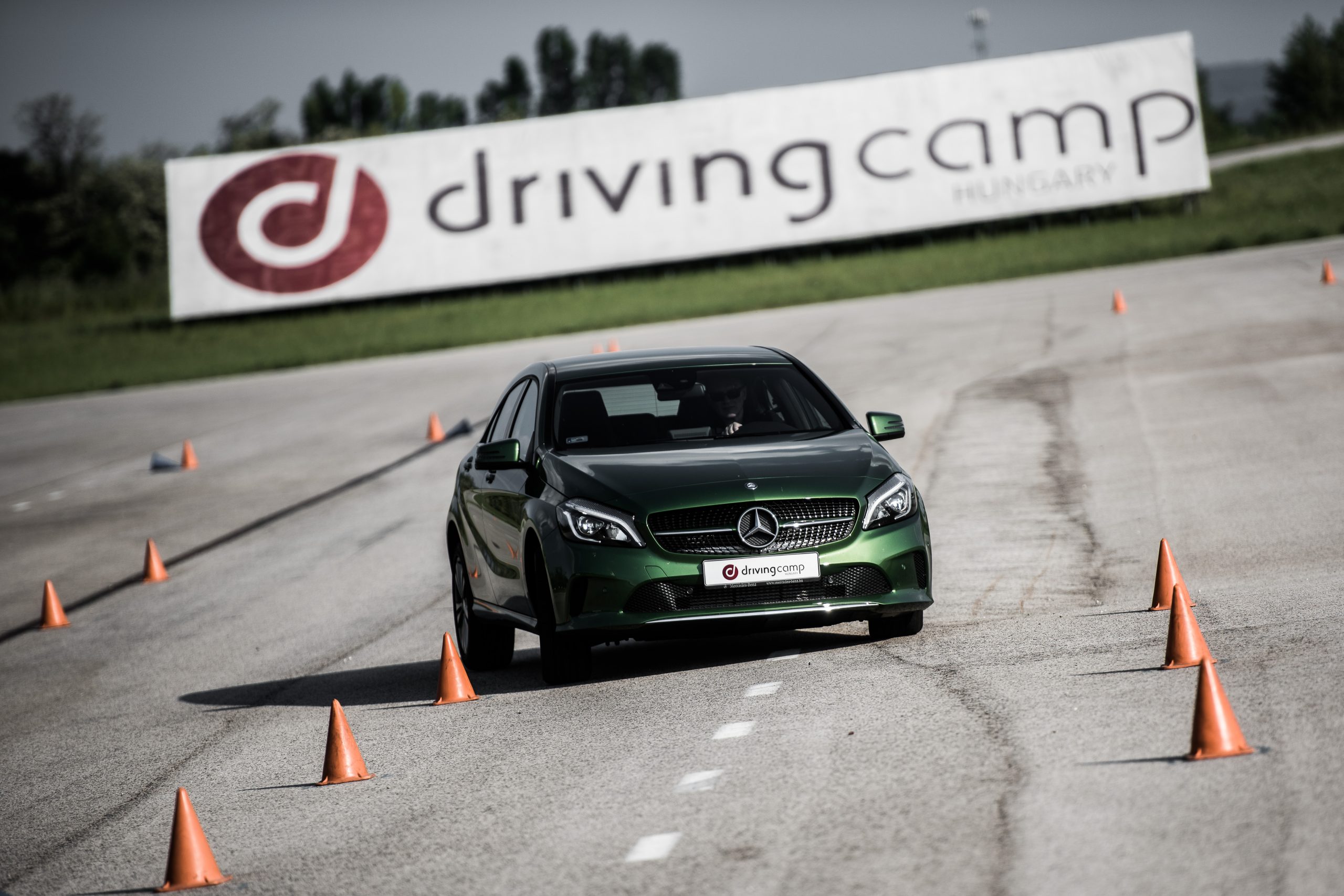 drivingcamp Hungary – Több, mint vezetéstechnikai centrum! – Létesítménylátogatás