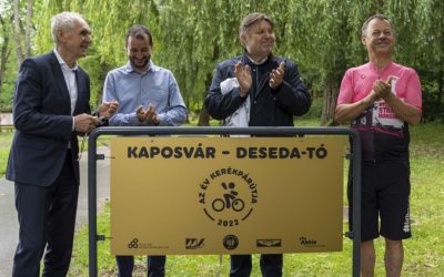 Emléktáblát avattak az év kerékpárútjának a Deseda mellett