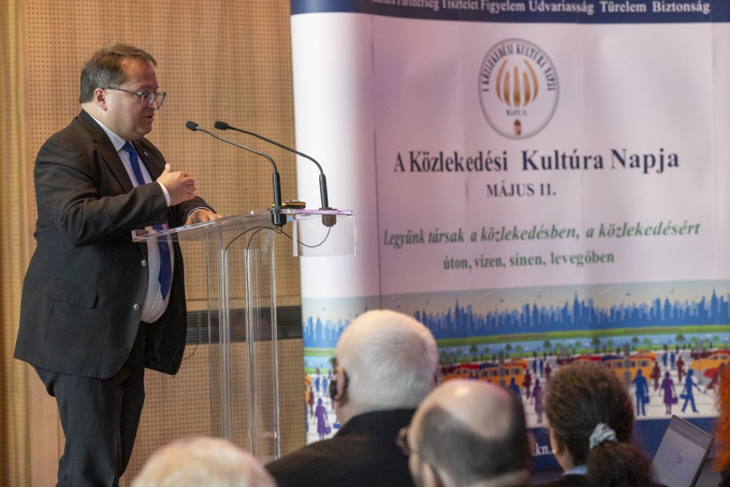 647A3116-1-1030×687