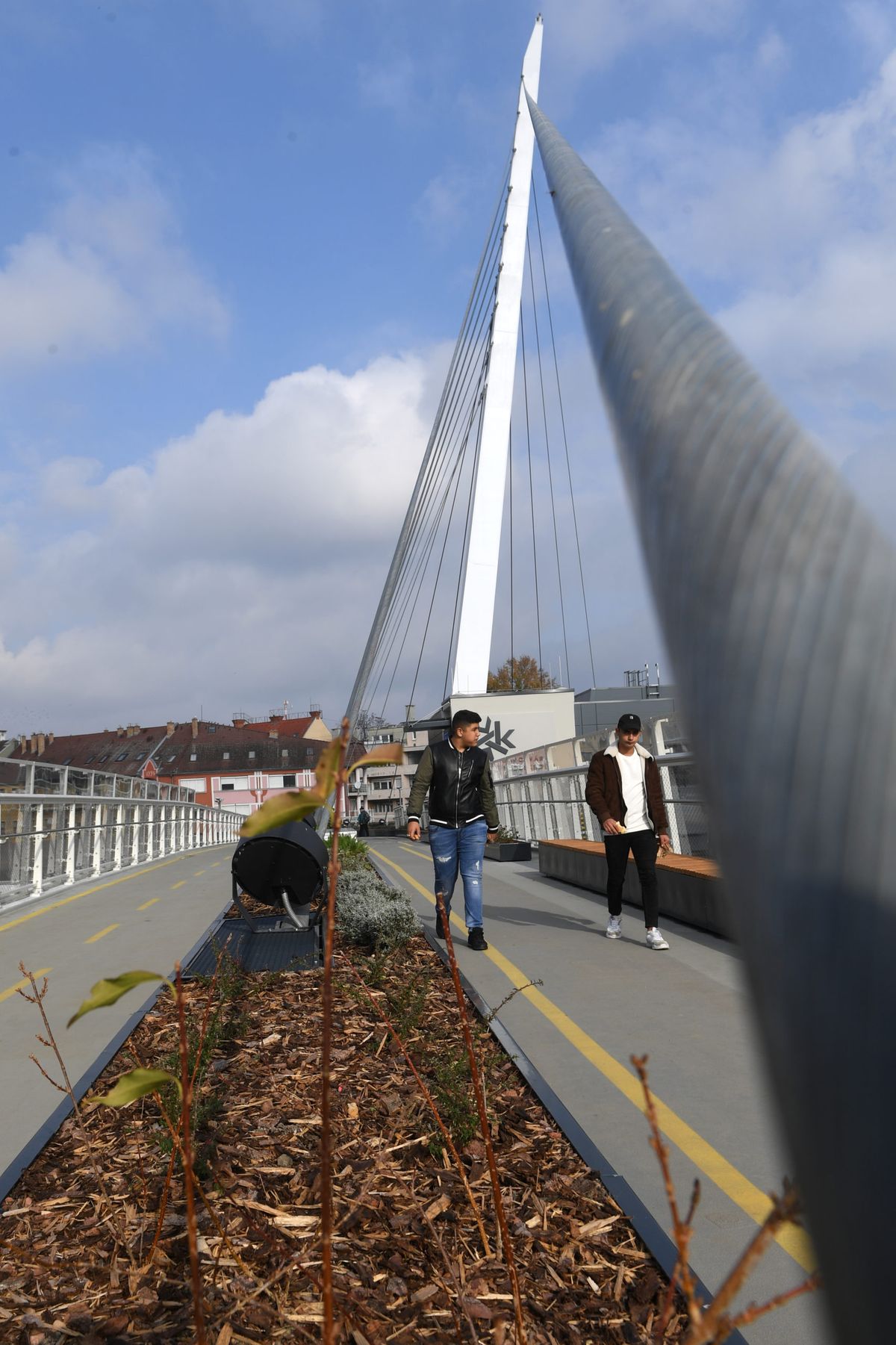 15940200e20e40698e6cc48f959789e2